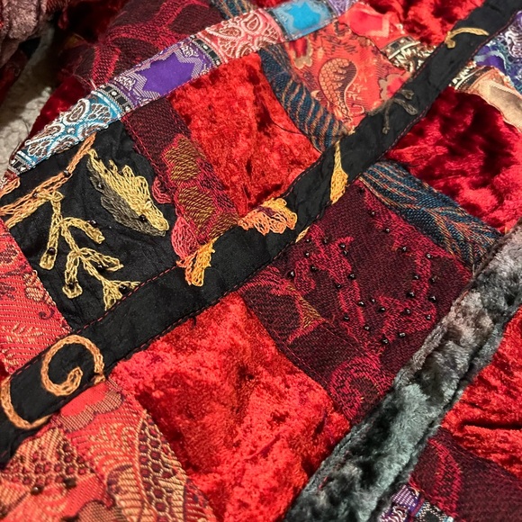 BOHO patchwork Jacket- Velvet and tapestry patch jacket vintage P Xl plush coat - Picture 9 of 10